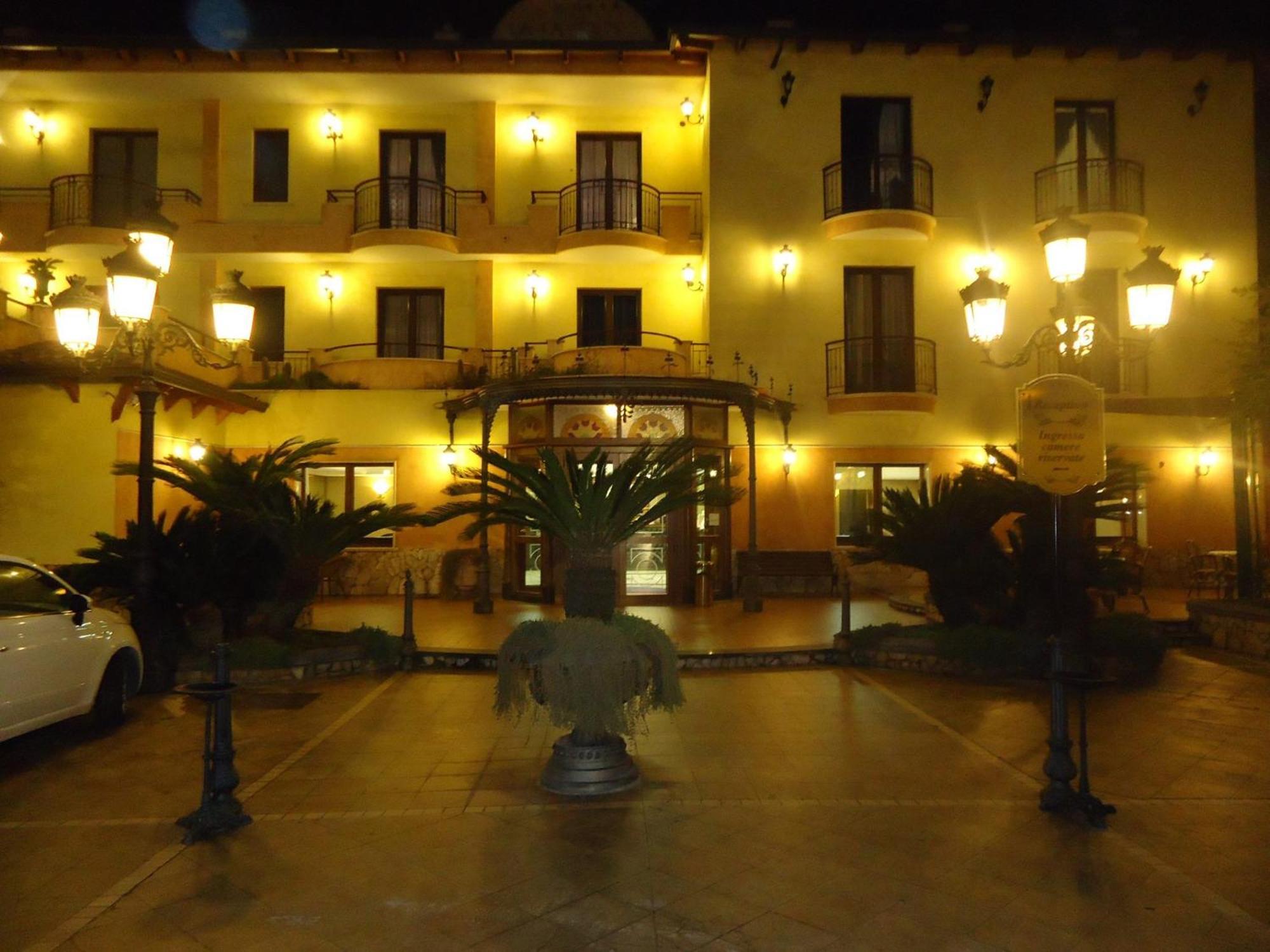 Hotel La Fayette Licola Esterno foto